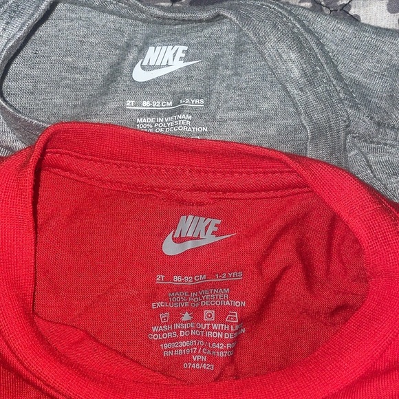 Nike long sleeve tees - Picture 4 of 4